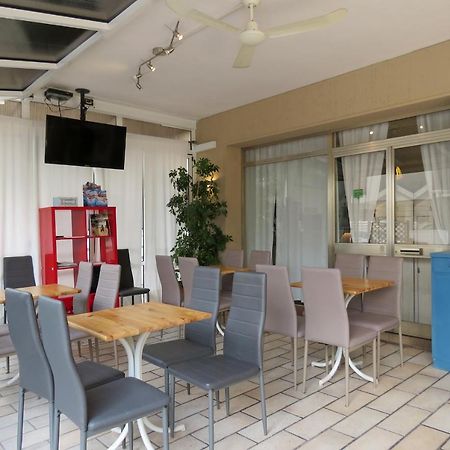 Hotel Saturno Лидо ди Йезоло Екстериор снимка