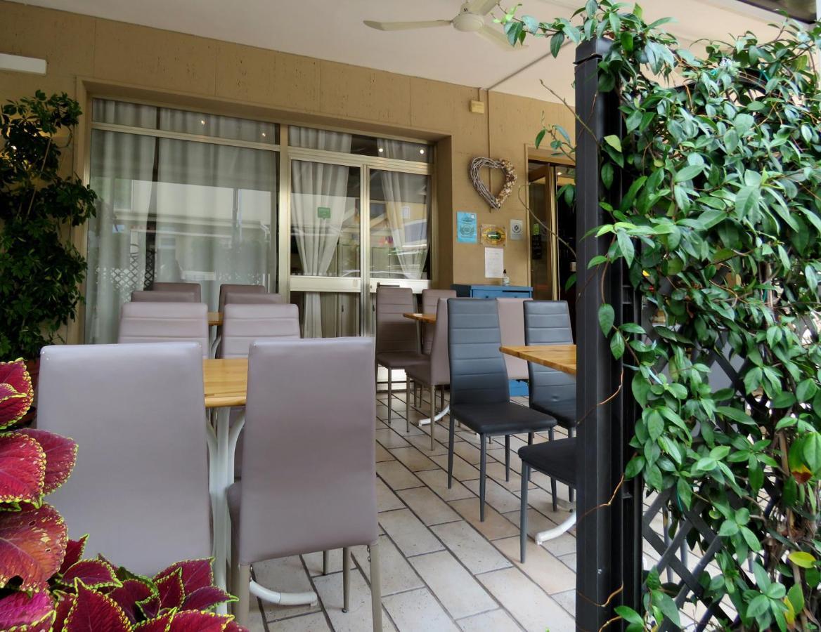Hotel Saturno Лидо ди Йезоло Екстериор снимка