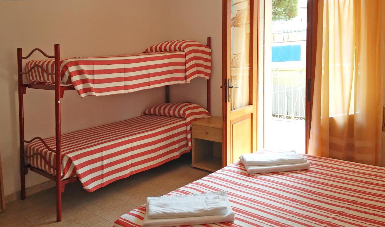 Hotel Saturno Лидо ди Йезоло Екстериор снимка