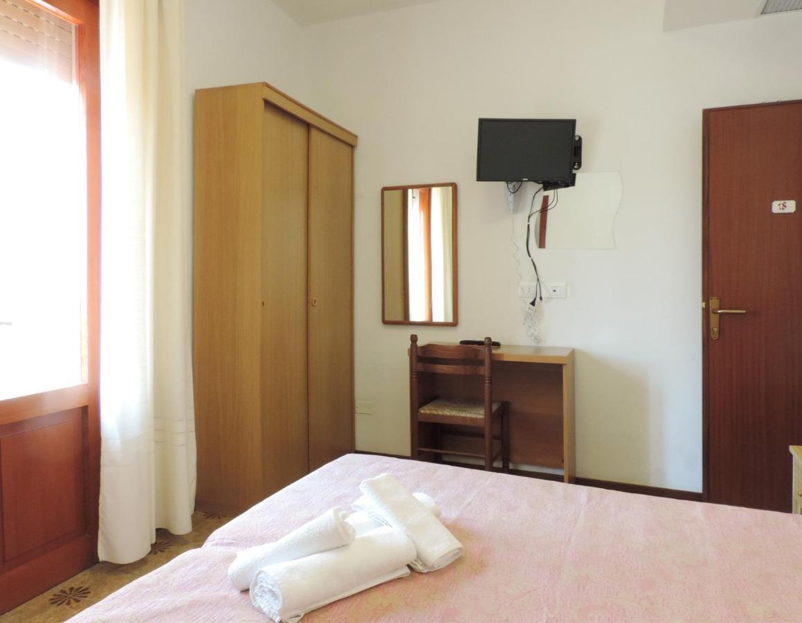 Hotel Saturno Лидо ди Йезоло Екстериор снимка